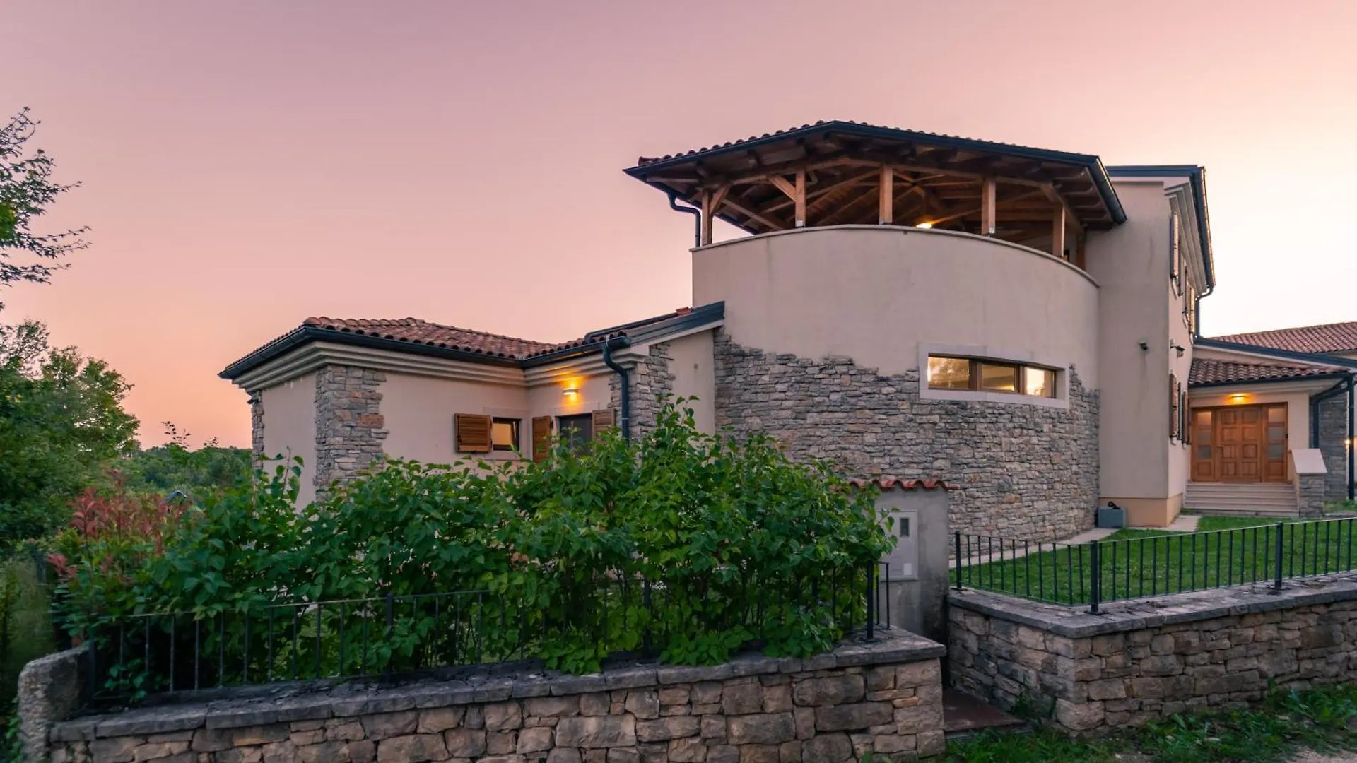 Villa Arton Heated Swimming-Pool Zminj